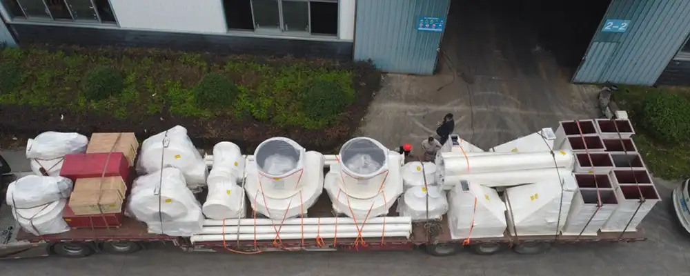 Six CRRM2150 Raymond Mills shipped in batches to Guangxi