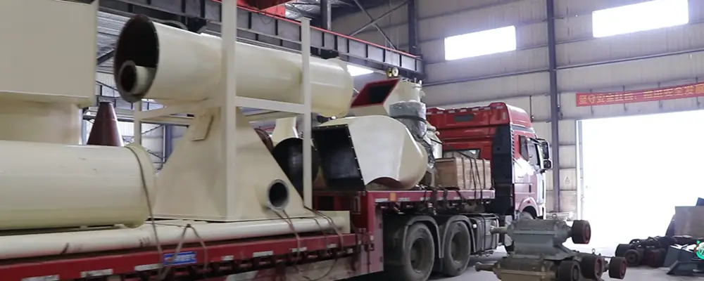 CRRM2150 Raymond Mill Loaded for Shipment to Guizhou