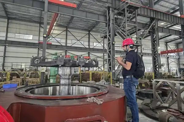 Pakistani customers visiting the production workshop of Cronus Machinery