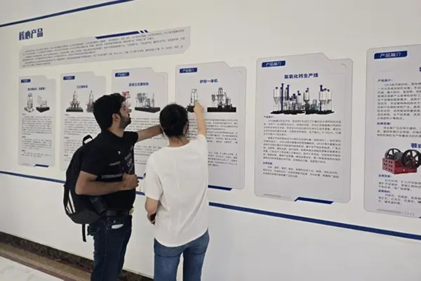 Pakistani clients visit our Guilin plant